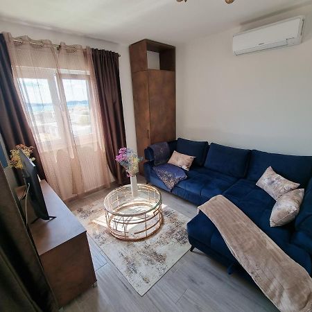 Booking Beautifull Studio Apartment Bell With Balcony And Sea View In Zadar Exterior photo