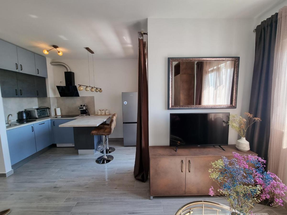 Booking Beautifull Studio Apartment Bell With Balcony And Sea View In Zadar Exterior photo